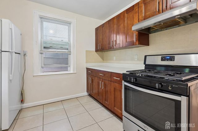 660 Charles Street 2, Perth Amboy, NJ 08861