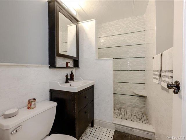 687 Bronx River Road 1D, Yonkers, NY 10704