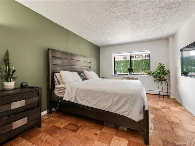 687 Bronx River Road 1D, Yonkers, NY 10704