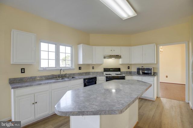 9924 ARROWOOD DR, Manassas, VA 20111