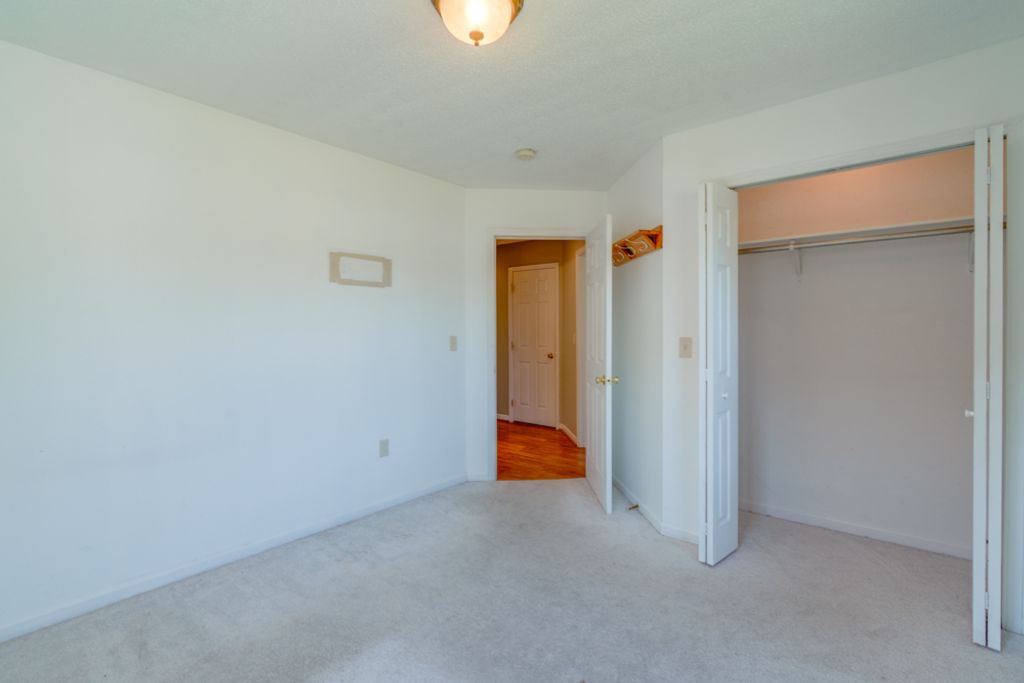 Image 43 of property listing at 405 W Beacon Court, Mt Vernon, IL 62864