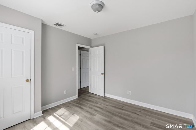 26 Rock Creek Road, New Haven, CT 06515