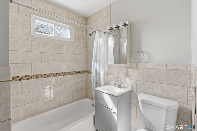 26 Rock Creek Road, New Haven, CT 06515