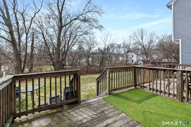 26 Rock Creek Road, New Haven, CT 06515