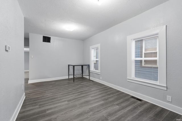 4403 Warsaw Street, Fort Wayne, IN 46806