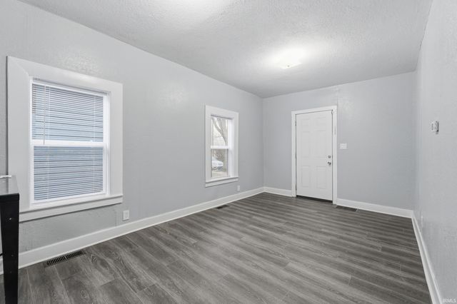 4403 Warsaw Street, Fort Wayne, IN 46806