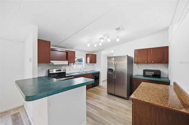 17058 SE 95 TH COURT, Summerfield, FL 34491