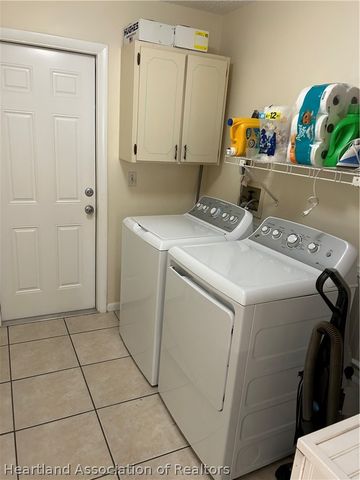 5924 PEBBLE Lane, Sebring, FL 33876