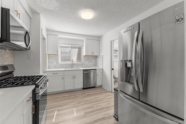 7316 Drexel Street, Dearborn Heights, MI 48127