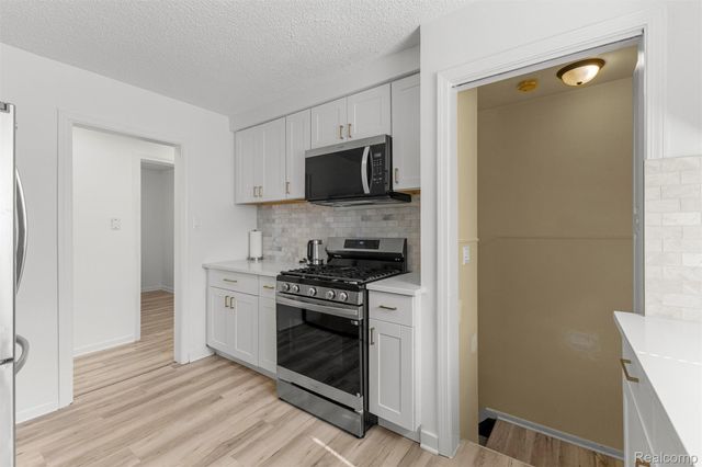 7316 Drexel Street, Dearborn Heights, MI 48127