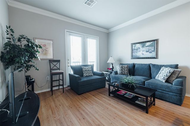 2400 Mccue Road 248, Houston, TX 77056