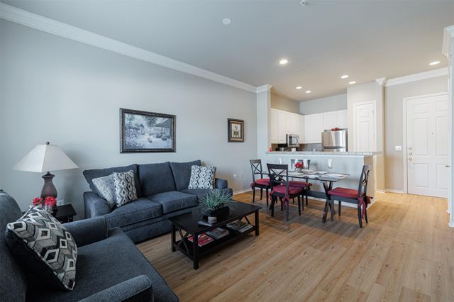 2400 Mccue Road 248, Houston, TX 77056