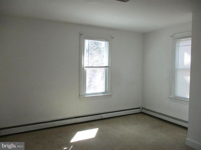 722 HILLTOWN PIKE, Hilltown, PA 18927