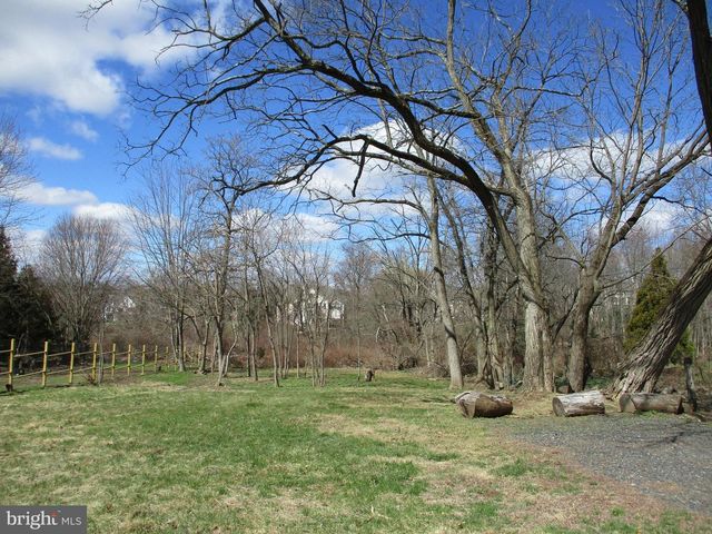 722 HILLTOWN PIKE, Hilltown, PA 18927