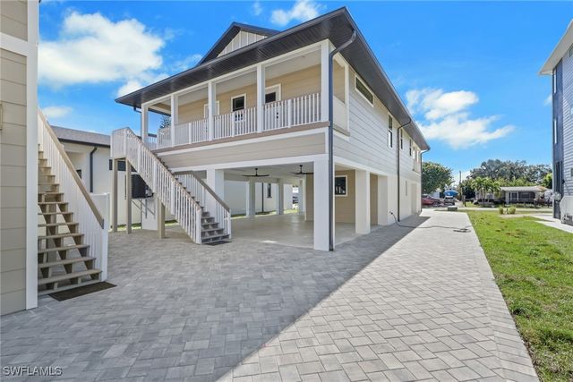 3085 Connecticut AVE, Naples, FL 34112