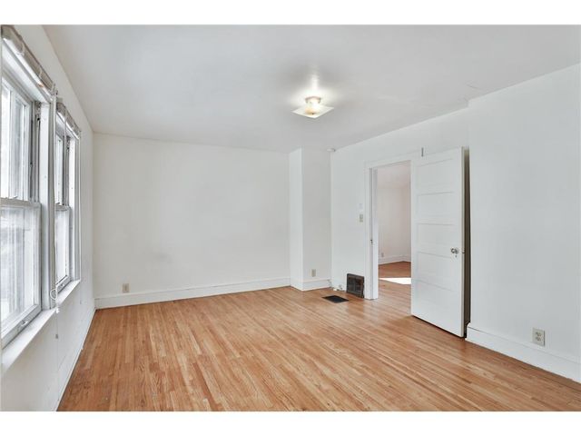 1720 Rollins Avenue SE, Minneapolis, MN 55414