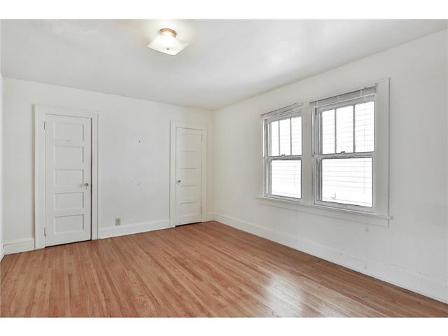 1720 Rollins Avenue SE, Minneapolis, MN 55414