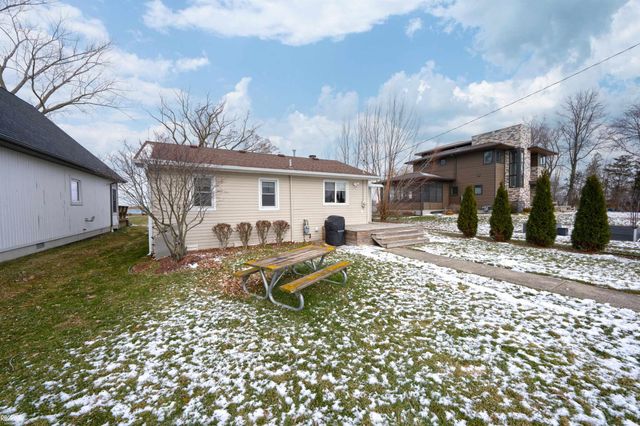 7054 Middle Channel Drive, Harsens Island, MI 48028