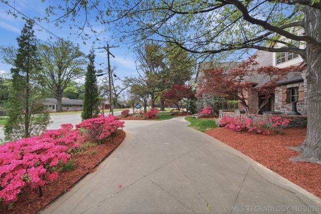 4505 Columbia Avenue, Tulsa, OK 74105