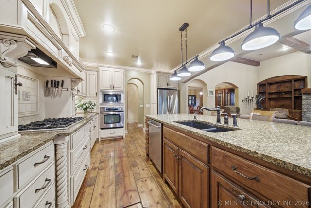 4505 Columbia Avenue, Tulsa, OK 74105