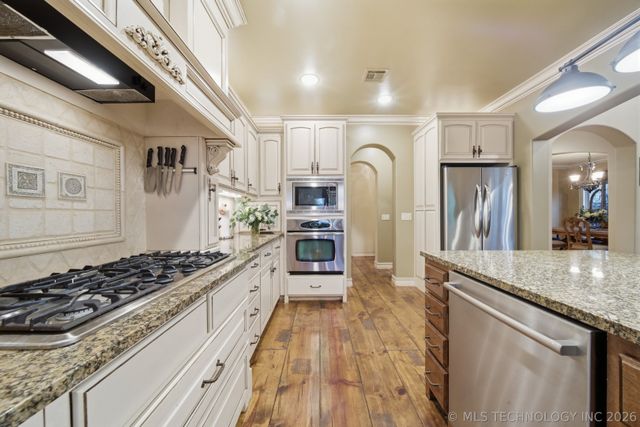 4505 Columbia Avenue, Tulsa, OK 74105