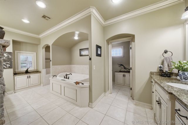 4505 Columbia Avenue, Tulsa, OK 74105