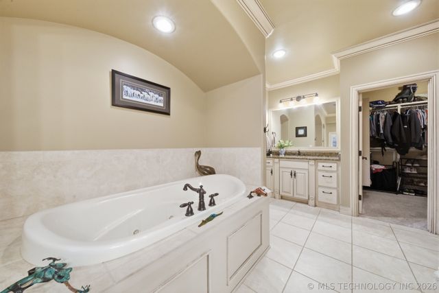 4505 Columbia Avenue, Tulsa, OK 74105
