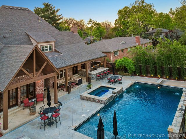4505 Columbia Avenue, Tulsa, OK 74105
