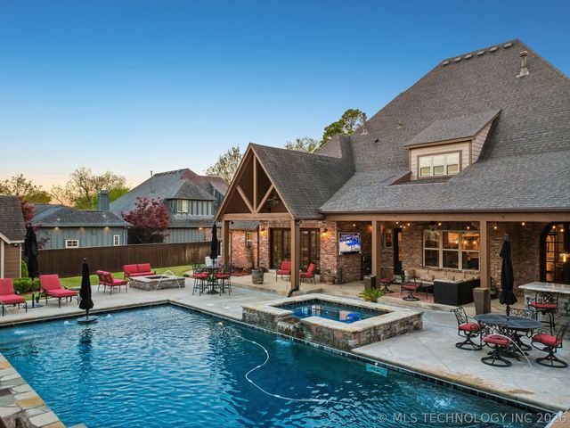 4505 Columbia Avenue, Tulsa, OK 74105
