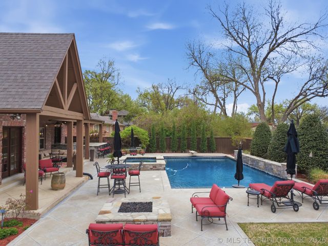 4505 Columbia Avenue, Tulsa, OK 74105