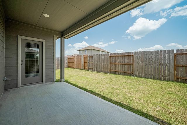 18818 Frost Ridge Drive, Crosby, TX 77532