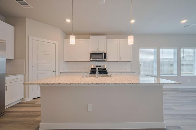 18818 Frost Ridge Drive, Crosby, TX 77532
