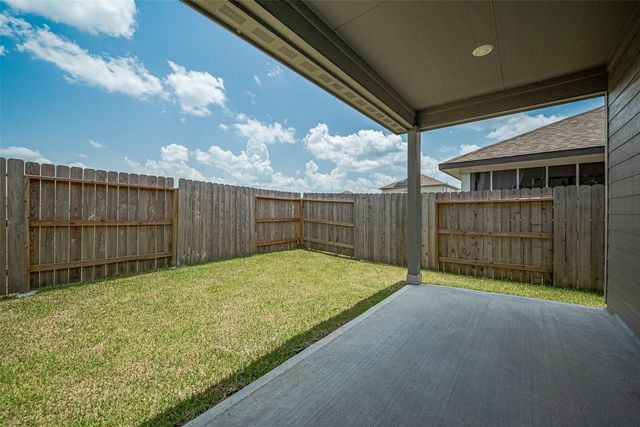 18818 Frost Ridge Drive, Crosby, TX 77532