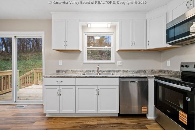 253 Bud Chatten Road, Leon, WV 25123