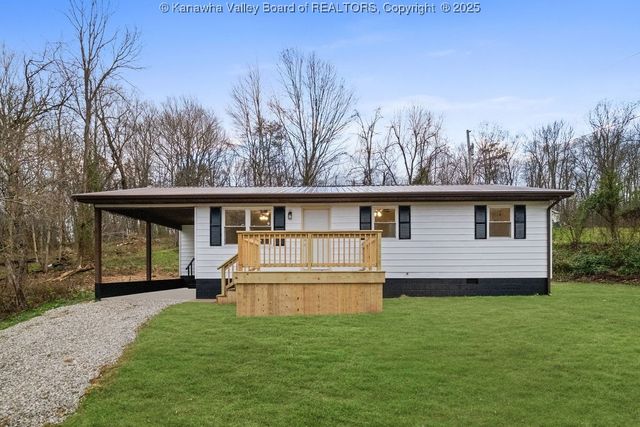 253 Bud Chatten Road, Leon, WV 25123