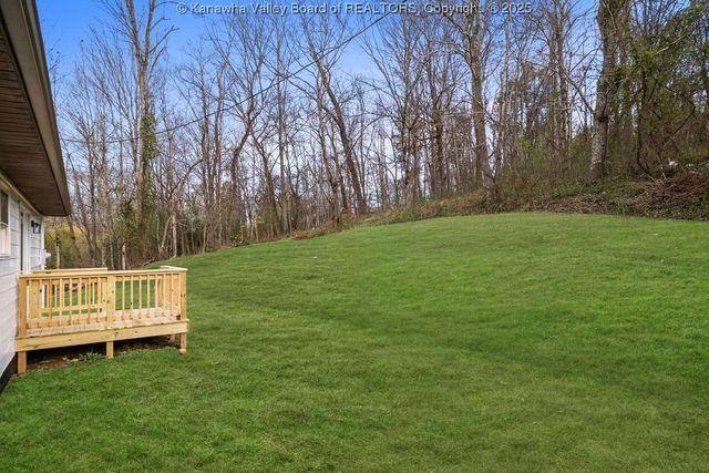 253 Bud Chatten Road, Leon, WV 25123