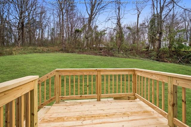 253 Bud Chatten Road, Leon, WV 25123