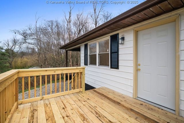 253 Bud Chatten Road, Leon, WV 25123