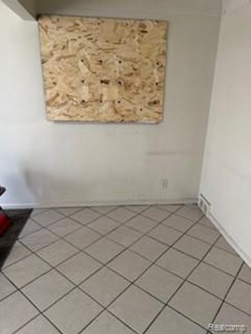 15358 Greenfield Road, Detroit, MI 48227