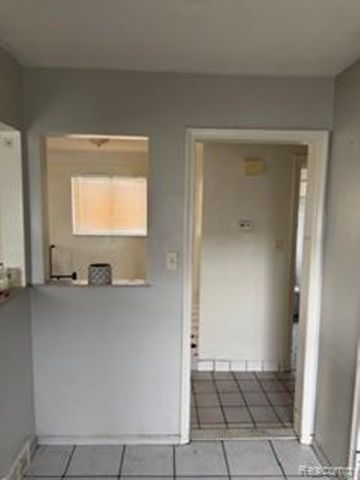 15358 Greenfield Road, Detroit, MI 48227