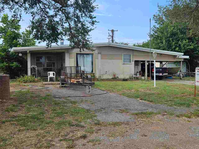 67 Ash Ave, Elgin, OK 73538