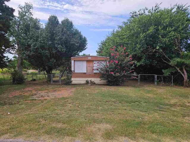 67 Ash Ave, Elgin, OK 73538