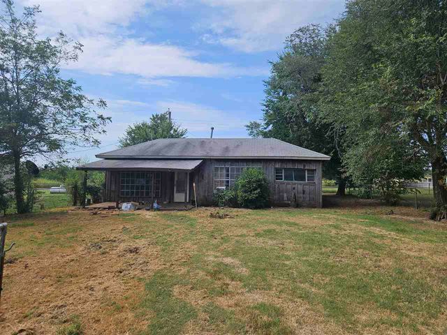 67 Ash Ave, Elgin, OK 73538