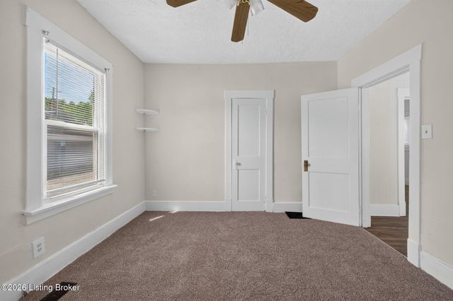 2918 Taylor Blvd, Louisville, KY 40208