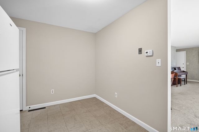 12 Esquire Drive A, Manchester, CT 06042