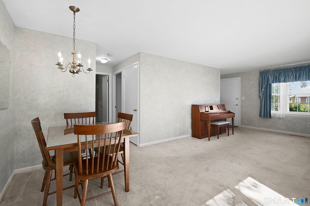 12 Esquire Drive A, Manchester, CT 06042
