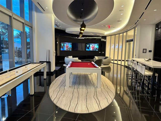 851 NE 1st Ave 2212, Miami, FL 33132