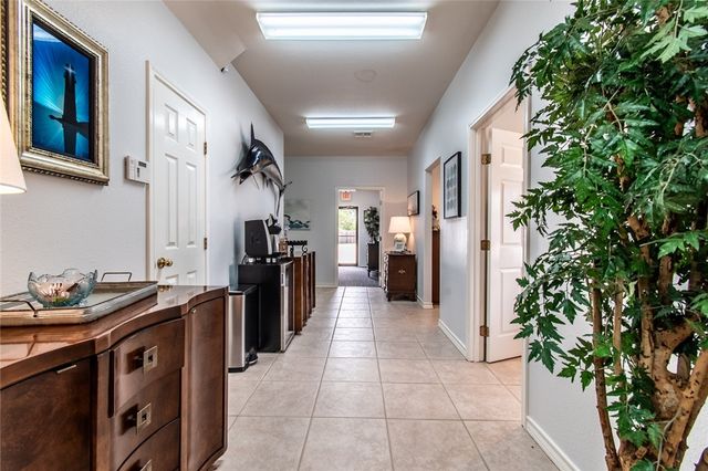 4918 Holly Road B1, Corpus Christi, TX 78411
