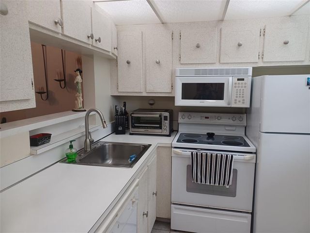 1391 S Ocean Boulevard 105, Pompano Beach, FL 33062