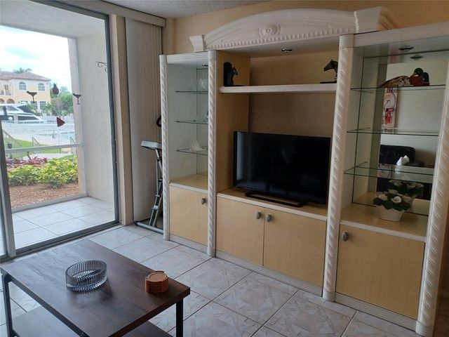 1391 S Ocean Boulevard 105, Pompano Beach, FL 33062